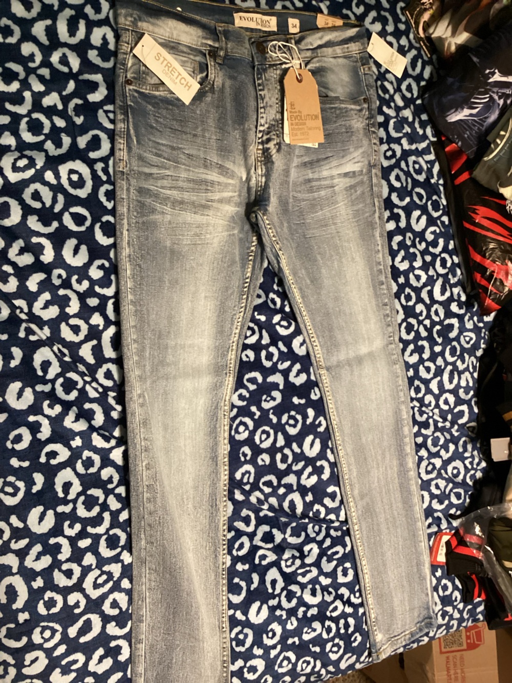 Men's Skinny Jeans in Faded Light Blue Wash